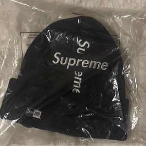 Supreme Cross Box Logo New Era Beanie
